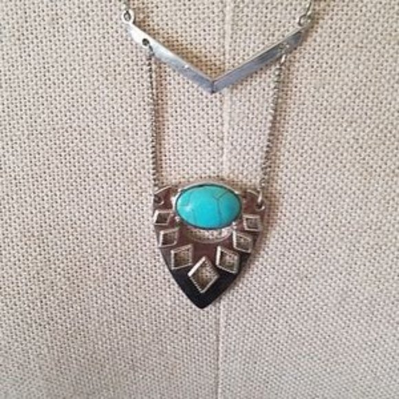 Antiqued Turquoise Arrowhead Style Necklace - Picture 2 of 6